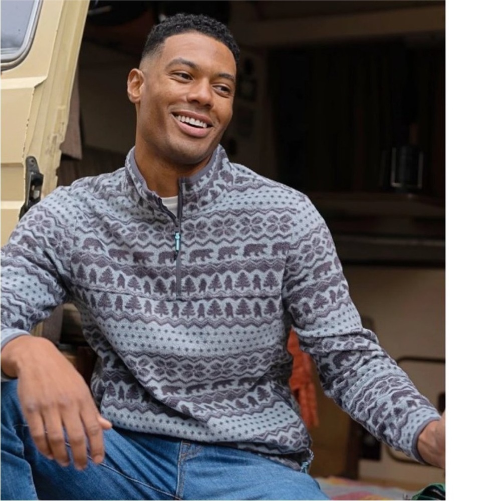 Chubbies The Bear Hug Fleece Pullover Medium